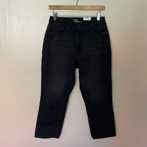 NWT TT Straight Crop Black Jean. Size 8